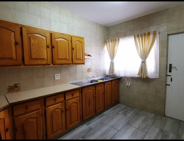 2 BEDROOM APARTMENT FOR SALE IN ROBINDALE